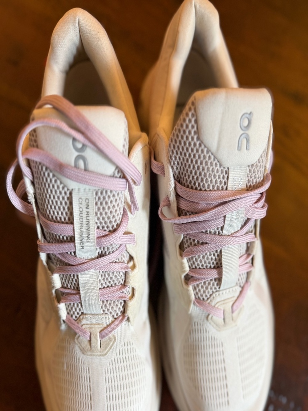 On Running Cloudrunner 2 Silver/Mauve Women's 10.5